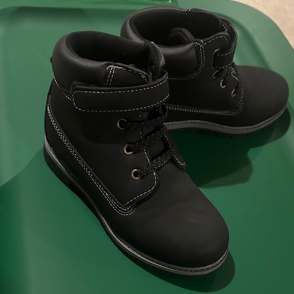 Wonder Nation Black Kids Boots